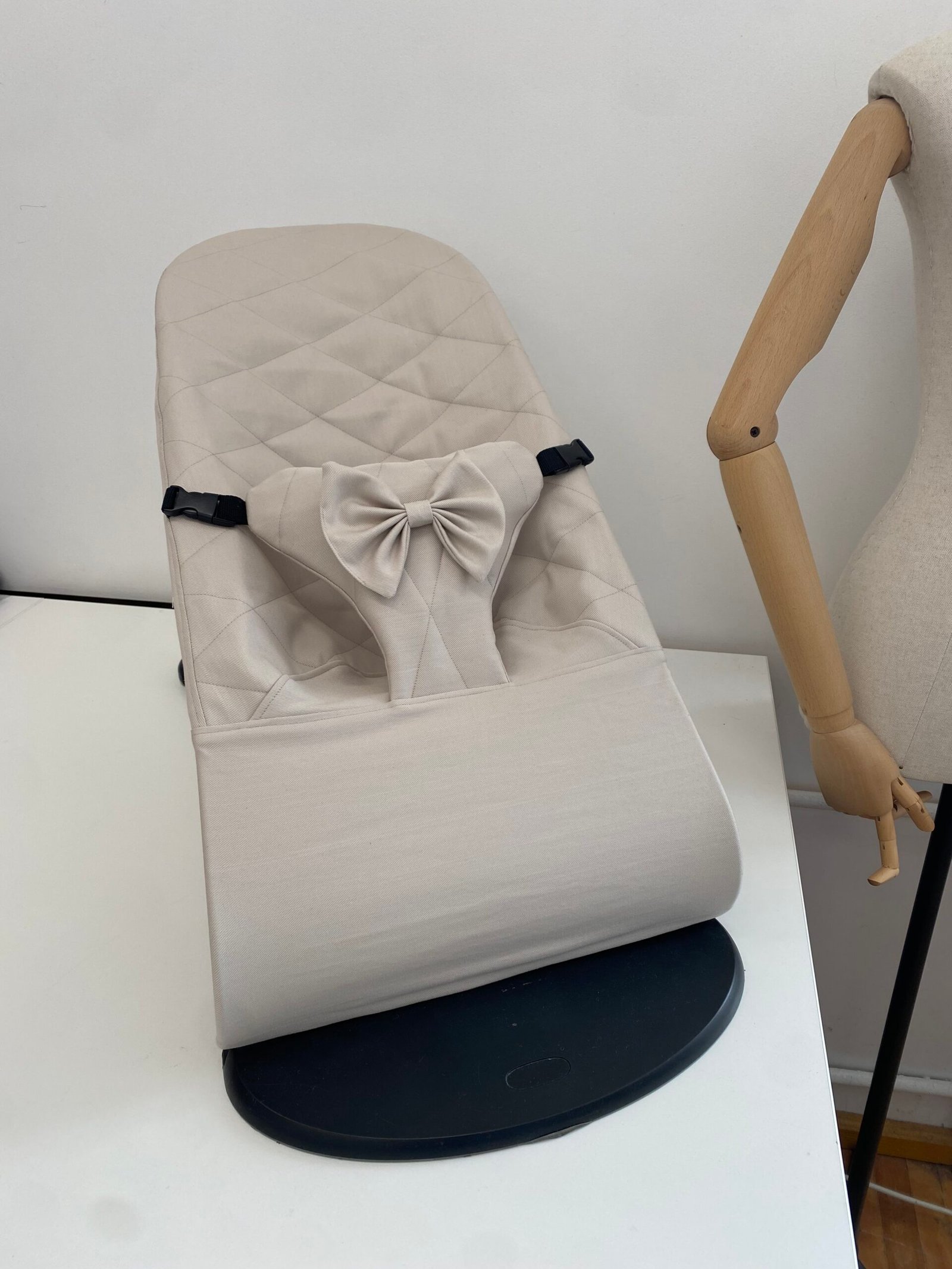 Užvalkalas Babybjorn gultukui (šviesus)