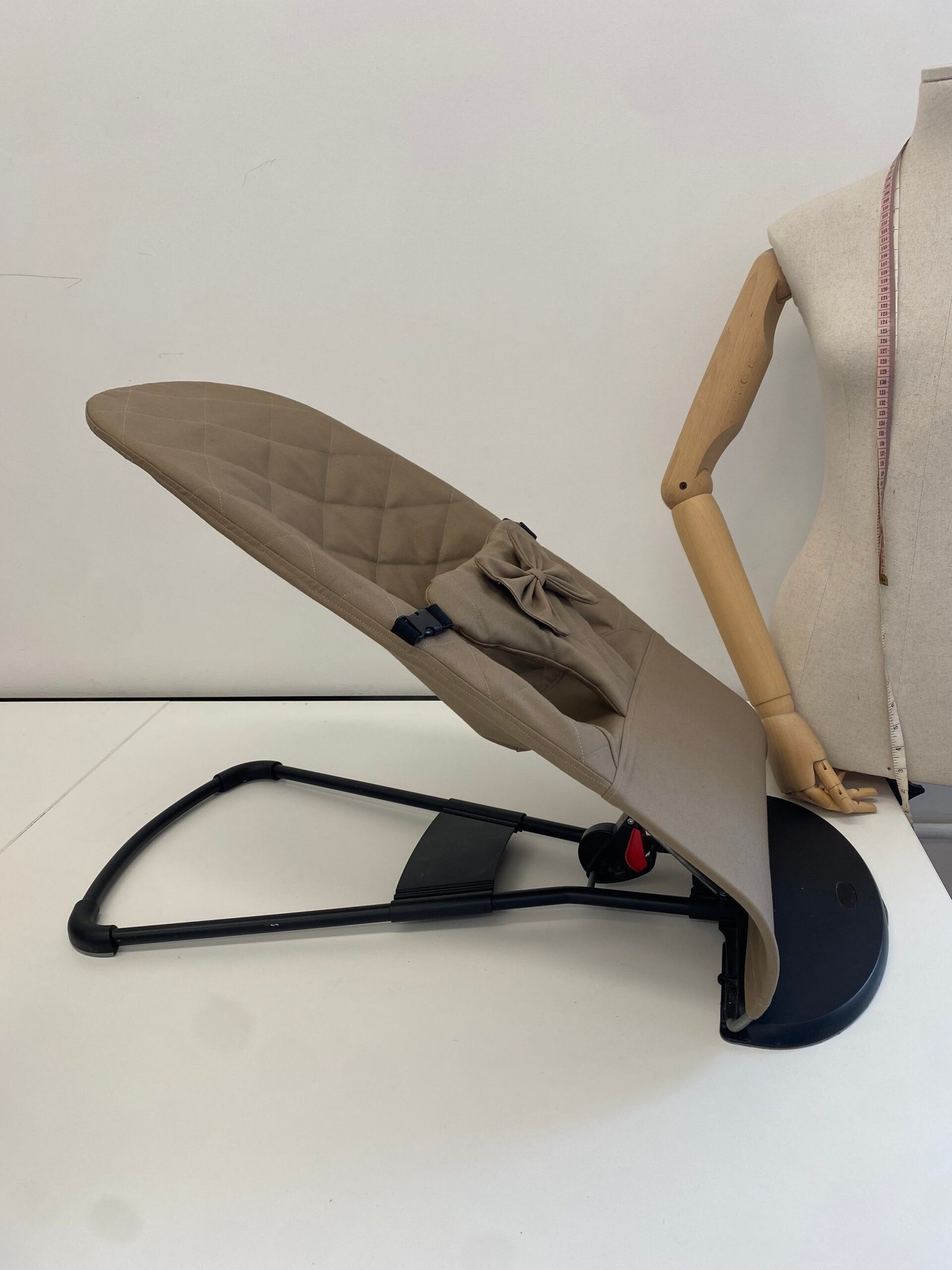 Užvalkalas Babybjorn gultukui (karamelinis su kaspinėliu) - Image 4